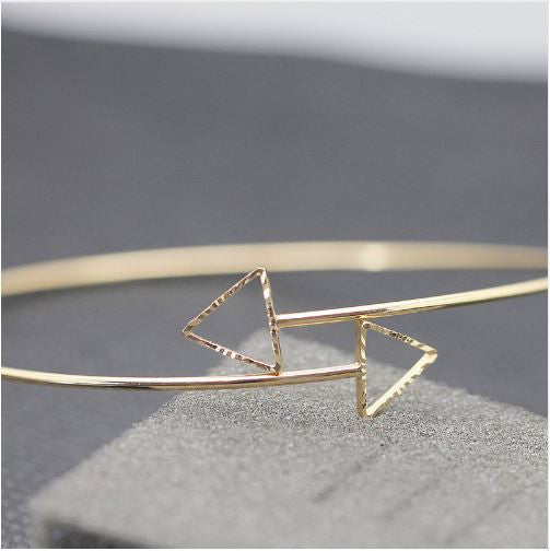 FREE Gold / Silver Double Arrow Arm Bangle